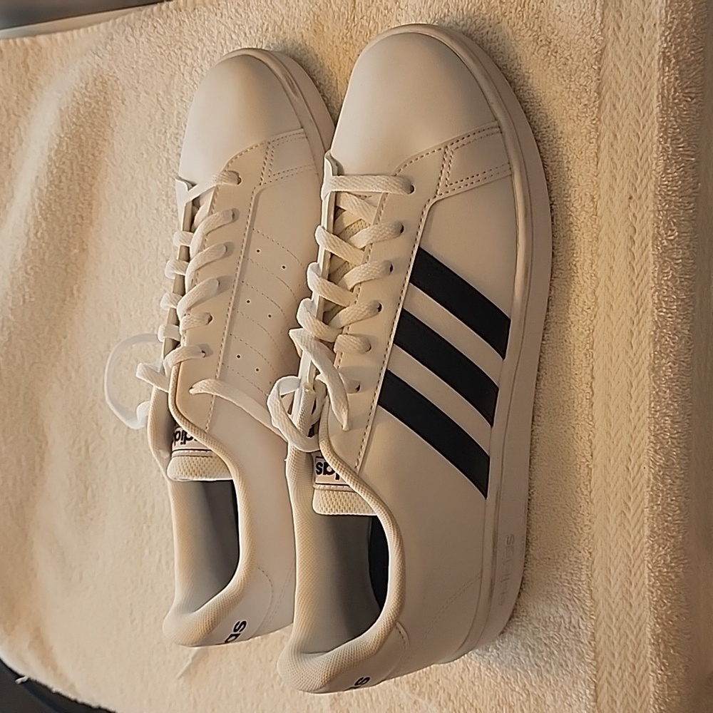 Adidas Sneakers - Never worn